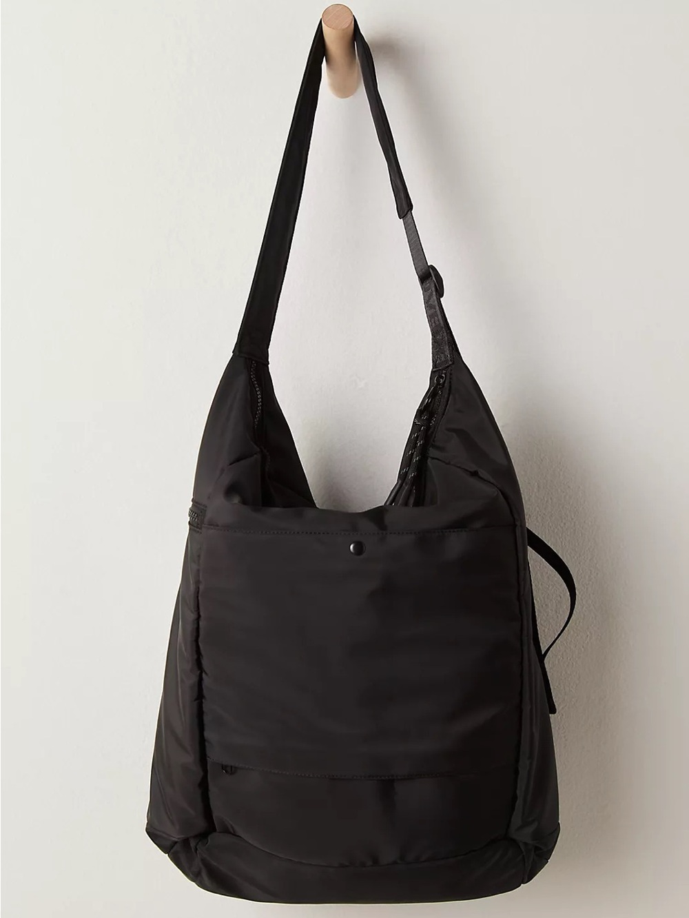NWT FREE PEOPLE MOVEMENT No Time Zones Carryall Tote | Black MSRP $98 CURRENT